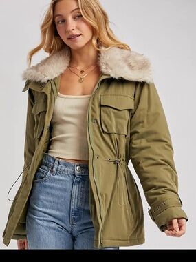 Women's Olive Utility Parka with Faux-Fur Collar